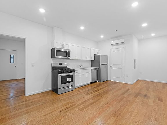 2nd image of 60A Cottage St #1D