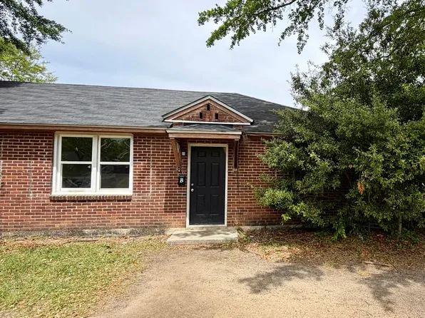 704B Miller Rd, Sumter, SC 29150