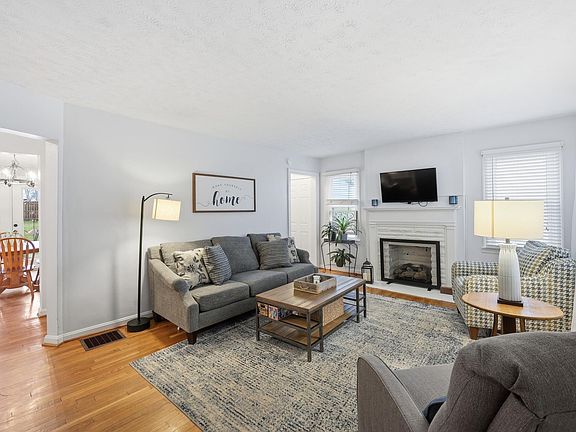 4th image of 1711 Courtney Ave
