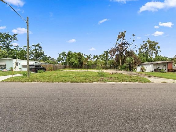 3rd image of 3963 NEPTUNE DRIVE SE