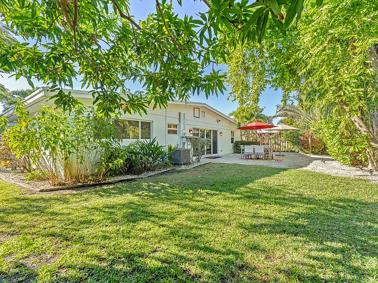 429 Inlet Rd — Photo 36