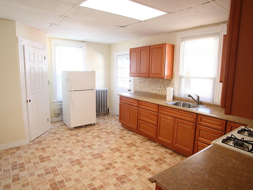 1st image of 165 Academy St
