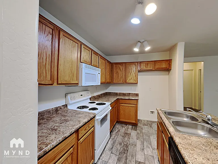 22564 W Pima St — Photo 13