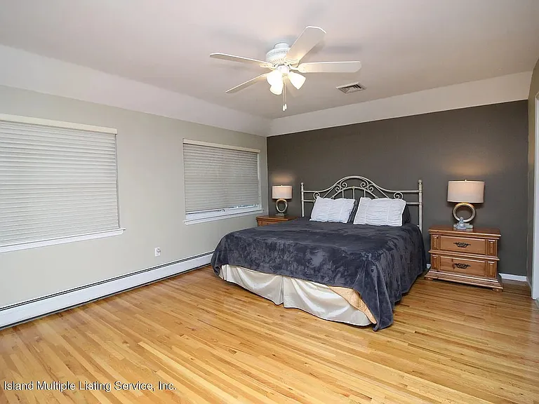 Bayview Ln — Photo 16