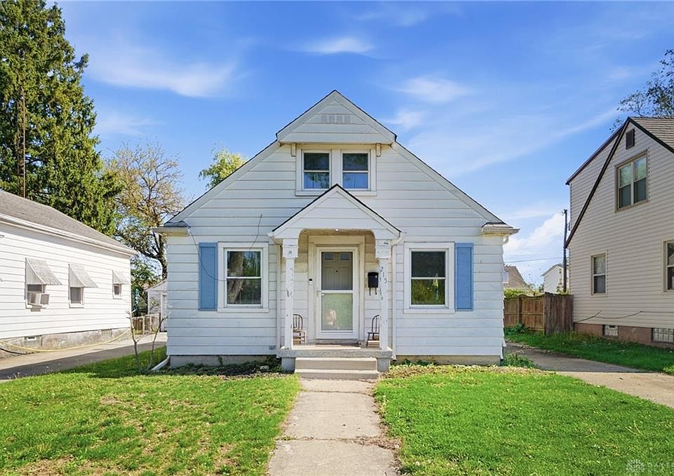 1st image of 215 Mann Ave