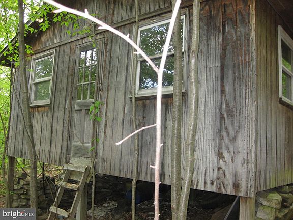 5th image of 20526 Laurel Mountain Rd