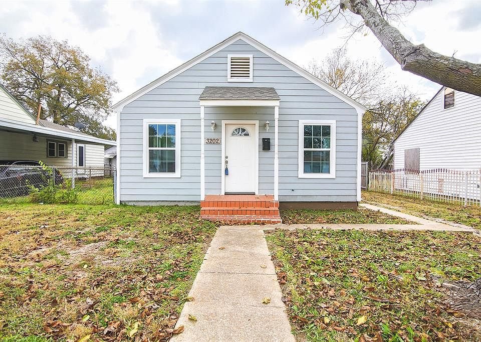 1st image of 3202 Aster St