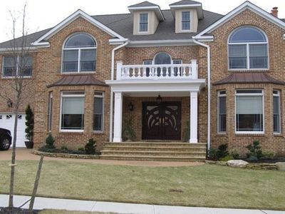 4 Crest Hollow Ct, Farmingdale, NY, 11735