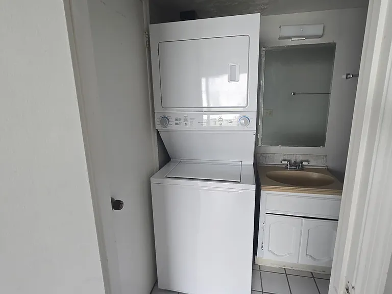 1802 Barton Dr #2 — Photo 12