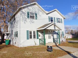 802 S Jefferson St, Green Bay, WI 54301