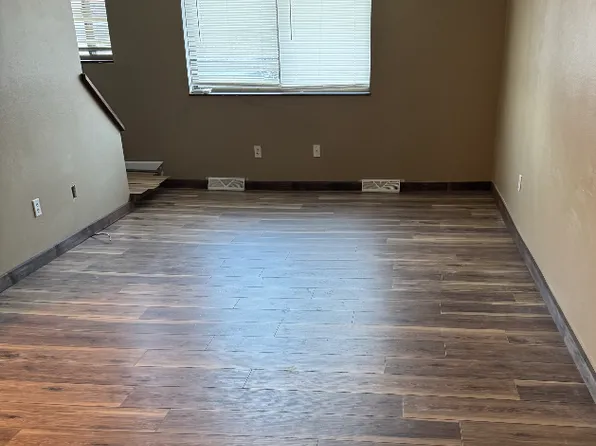 155 Palomino Dr, Weirton, WV 26062