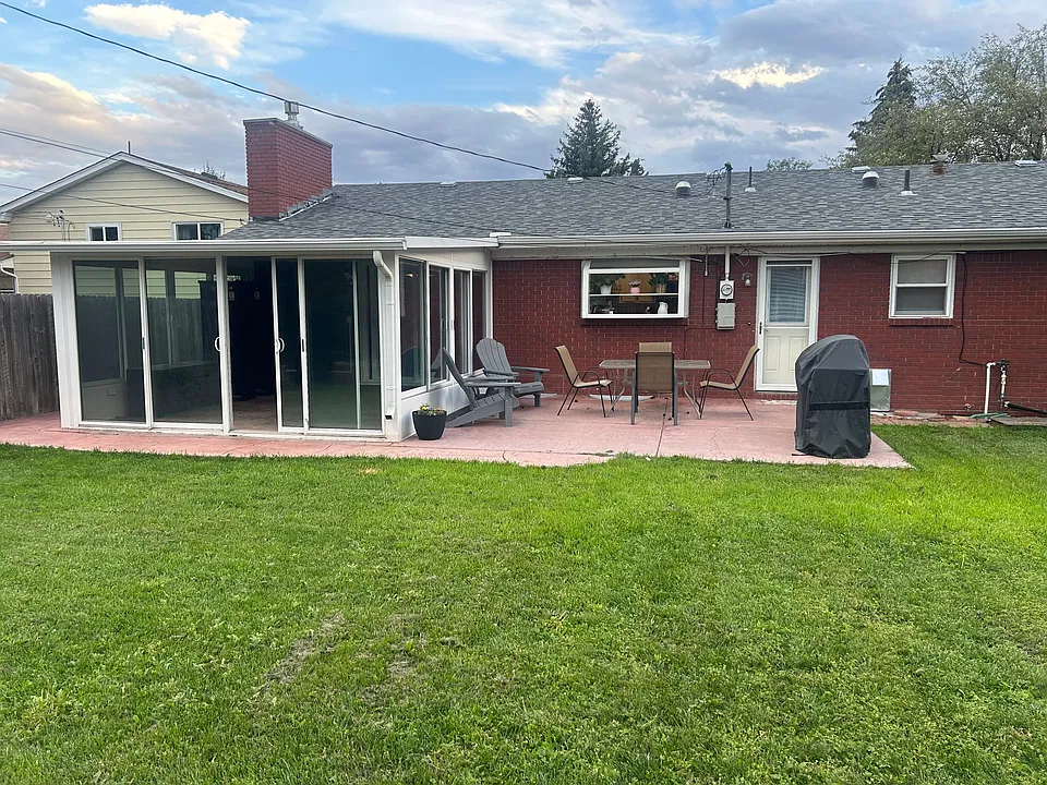 520 Harvard Ln
