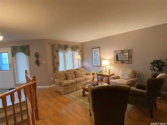 5th image of 66 Russell Dr #4