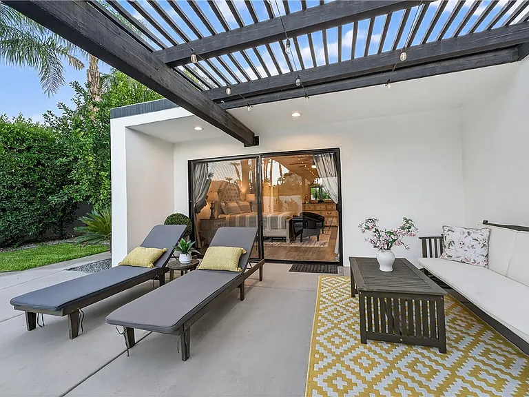 75407 Montecito Dr — Photo 34