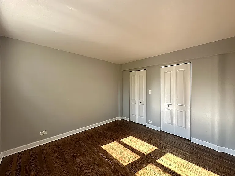 7632 N Milwaukee Ave — Photo 5