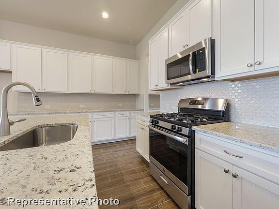 3rd image of 6716 Verona Pl