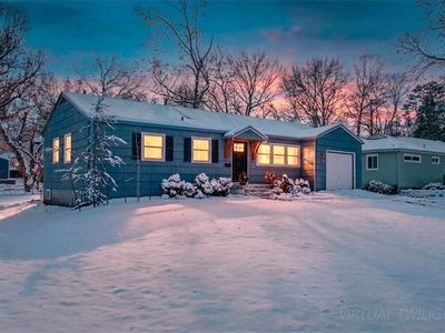 5715 W 81st St, Prairie Village, KS, 66208