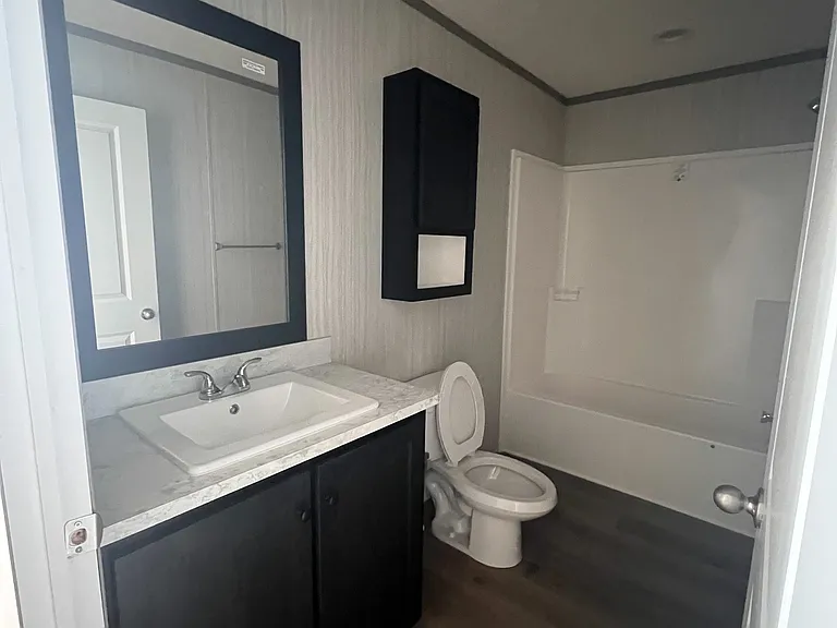 3208 Bristol Ave — Photo 8