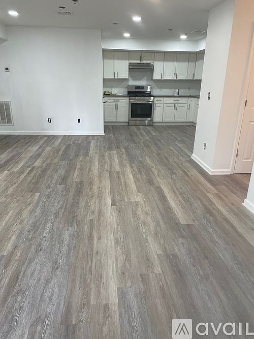1st image of 81 Hawthorne Ave #1