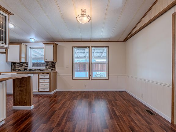 4th image of 215 Tolman Creek Rd Space 10