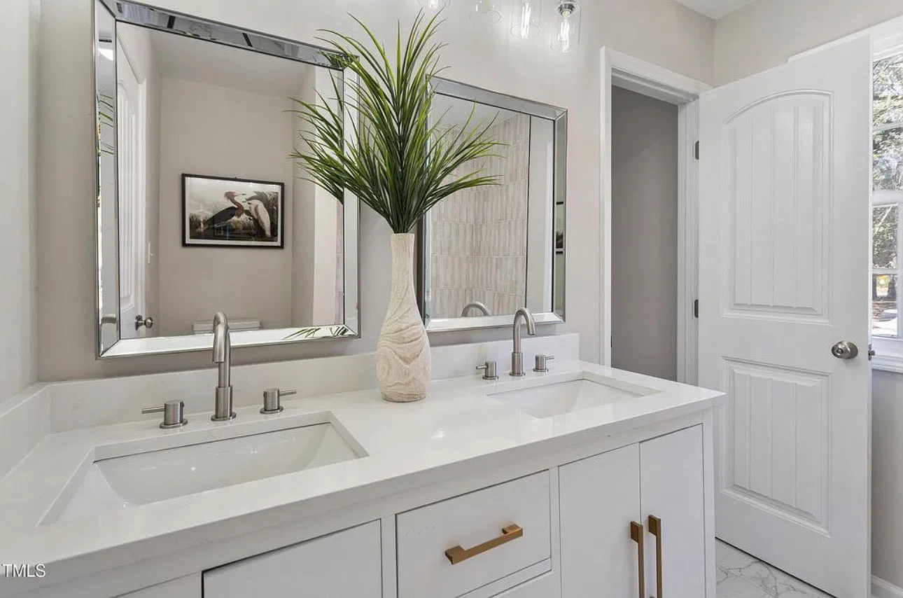 3 bed, 1.5 bath, 1620 sqft, $2,250 — Photo 4