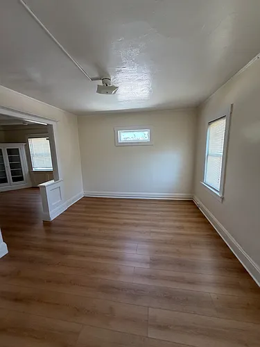 304 Queen Anne Rd #2 Photo 1