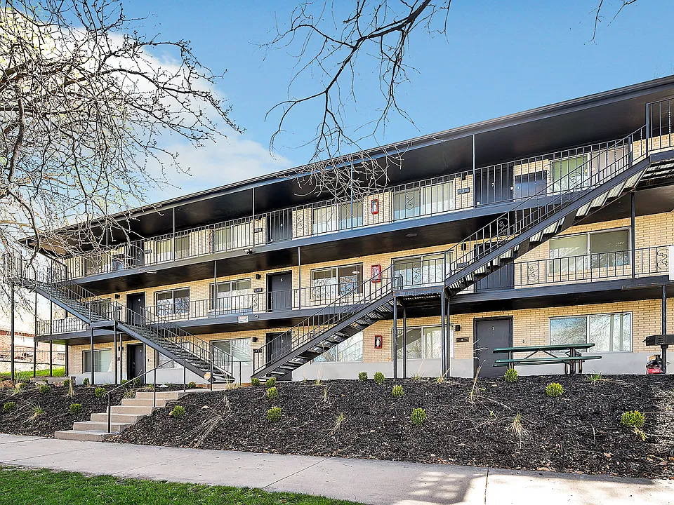 570 N 200 W #3