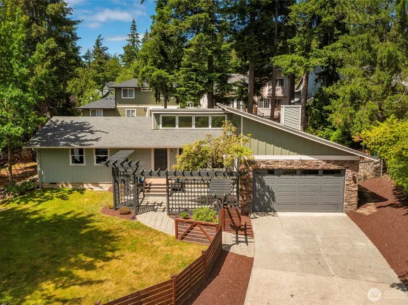 3701 Magrath Road, Bellingham, WA 98226