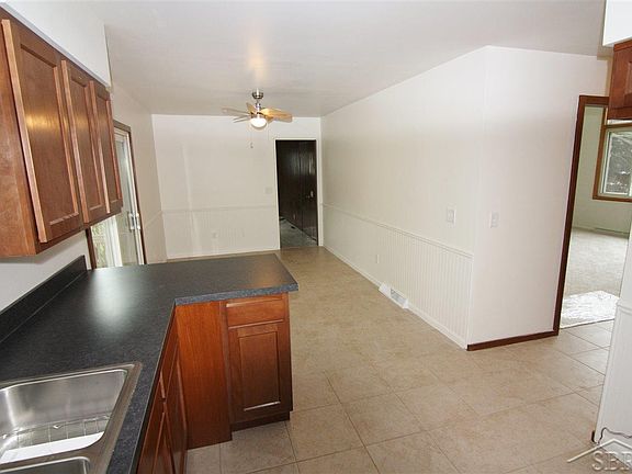 4th image of 7800 Luann St