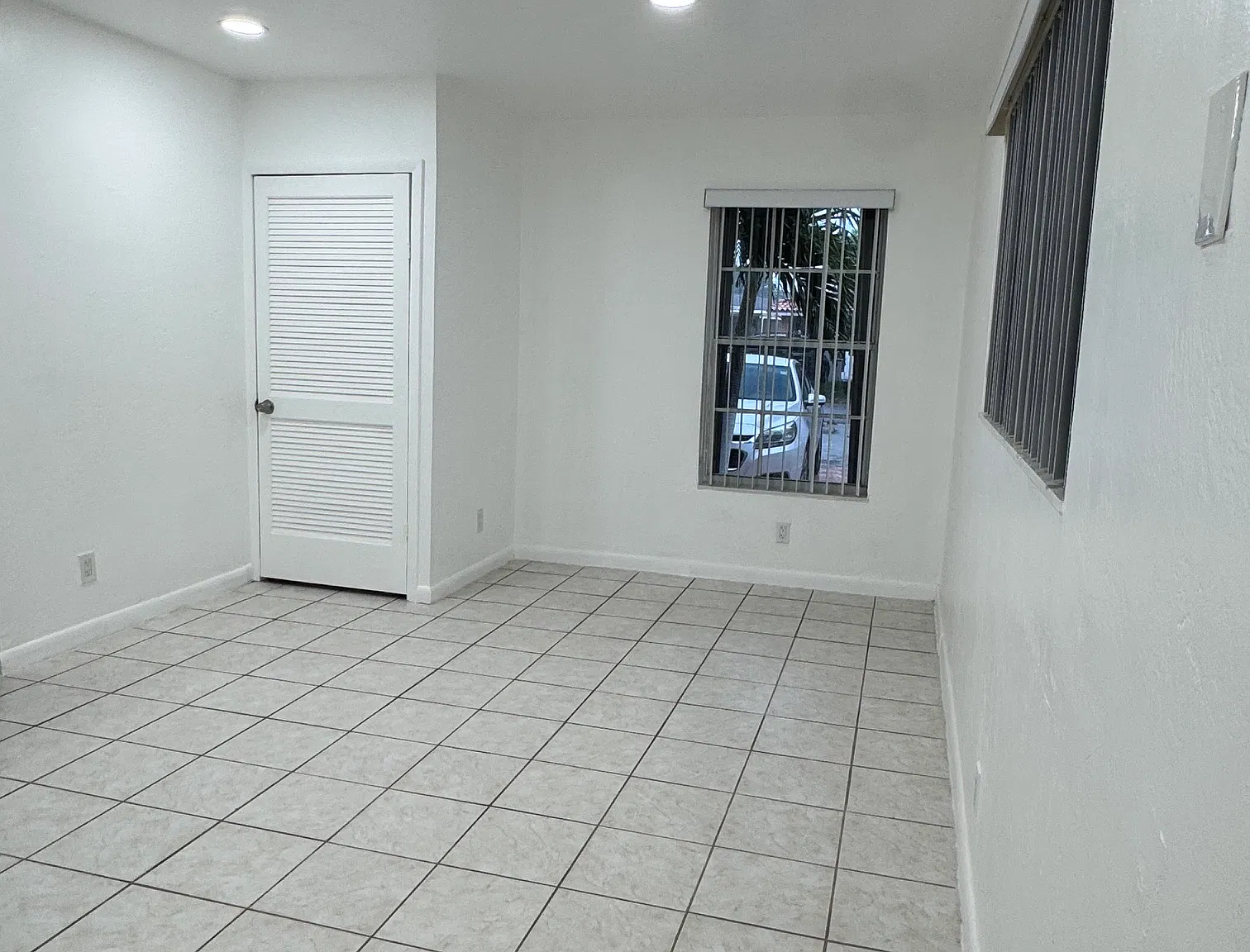 2 bed, 900 sqft, $2,500 — Photo 3