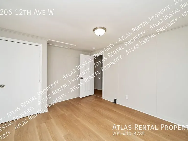 2206 12th Ave W — Photo 8