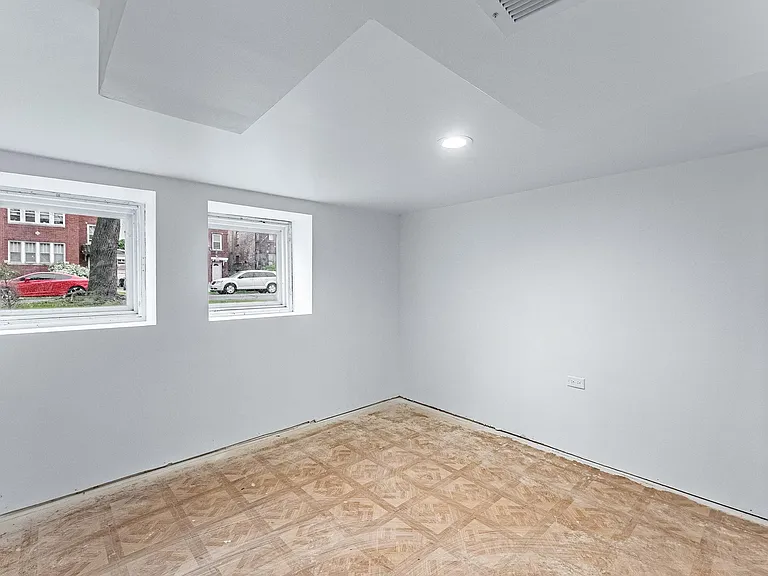 1330 Ridgeland Ave — Photo 19