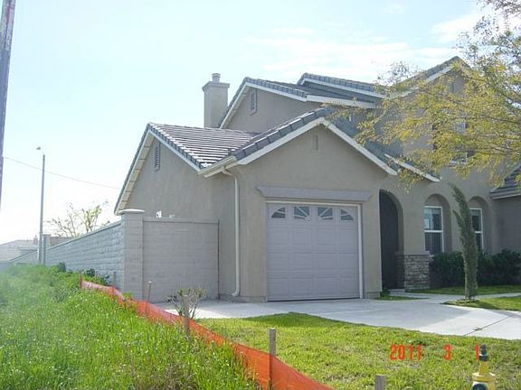 13215_Early_Crimson_025