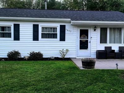 7842 Eisenhower Blvd, Bridgeport, NY, 13030