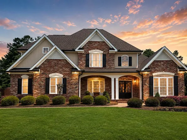 402 Avondale Cir, Warner Robins, GA 31088