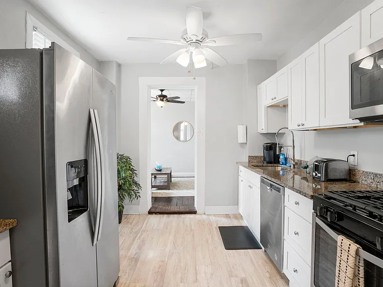 103 Roberts St #2 — Photo 2