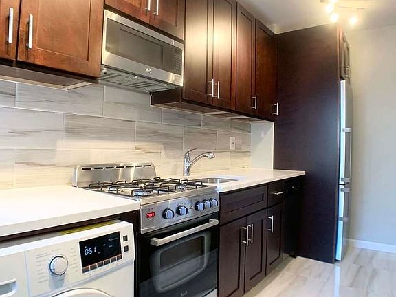 3rd image of 2 Convent Ave #54