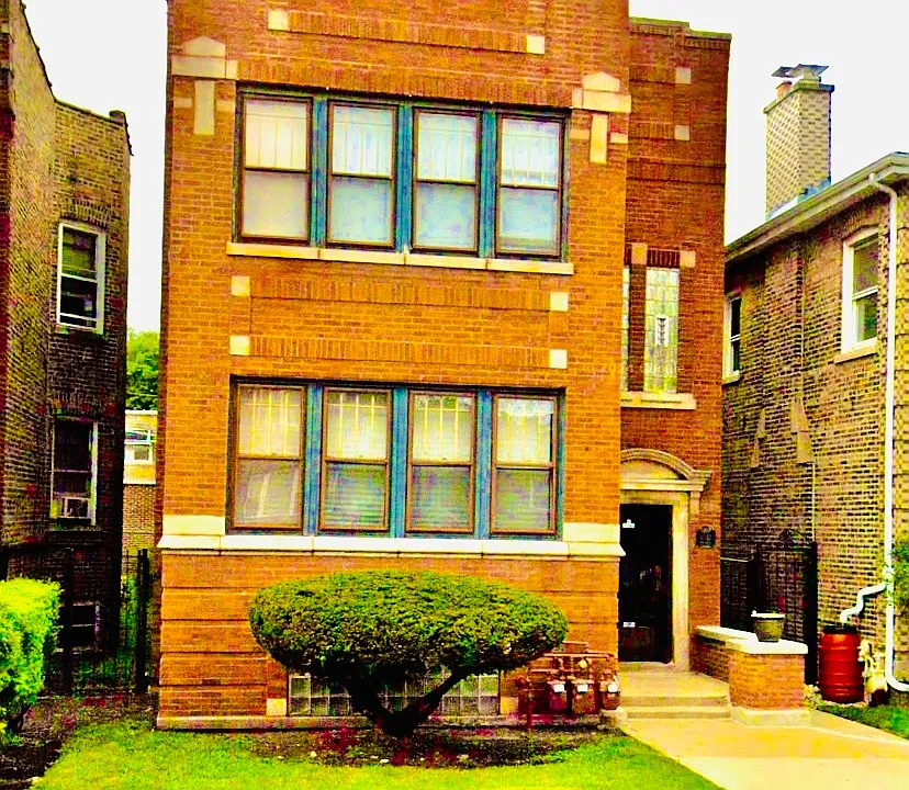8042 S Hermitage Ave #2