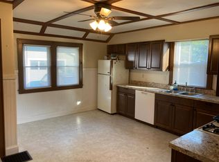 98 Curtiss St FLOOR 1, Naugatuck, CT 06770