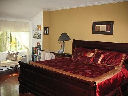 4th image of 609 Noel Dr