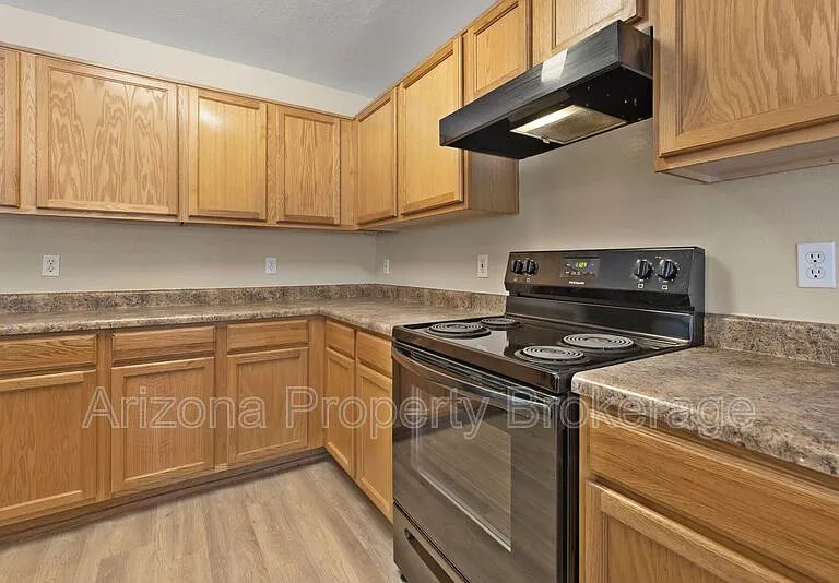 31567 N Cactus Dr — Photo 9
