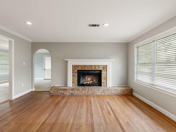 3rd image of 9333 Walterville Rd