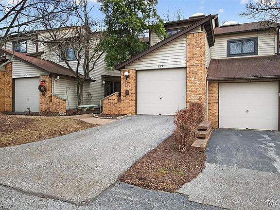 3rd image of 624 Painted Vista Dr