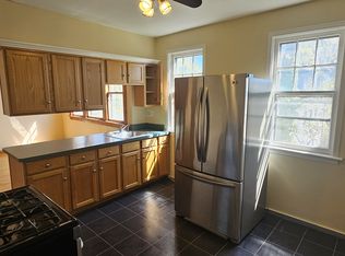 106 Sea St #C, New Haven, CT 06519