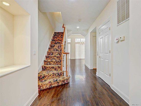 5th image of 354 Altessa Blvd