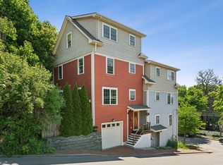 3 Orange St #2, Portland, ME 04102