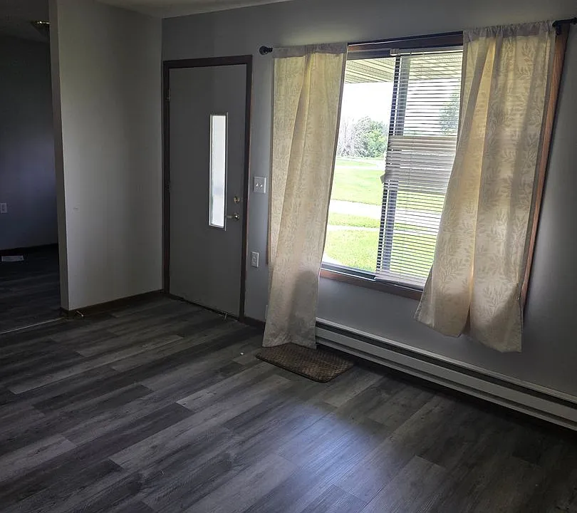 355 E Eldora Rd