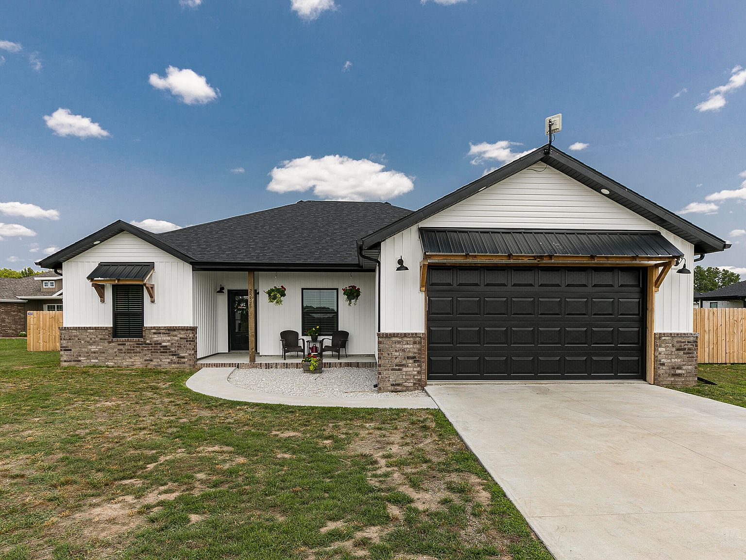 2552 Laredo, Bolivar, MO 65613 Zillow