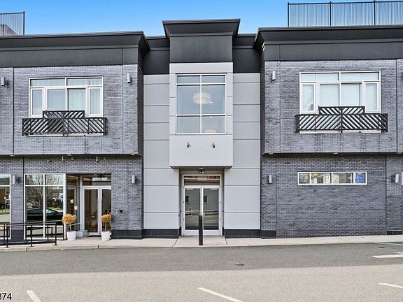 2nd image of 271 Millburn Ave #2A