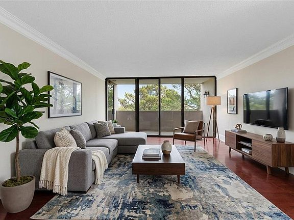 3rd image of 3530 Piedmont Rd NE APT 12F